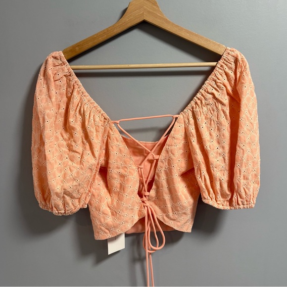 Lush Top - Picture 2 of 5